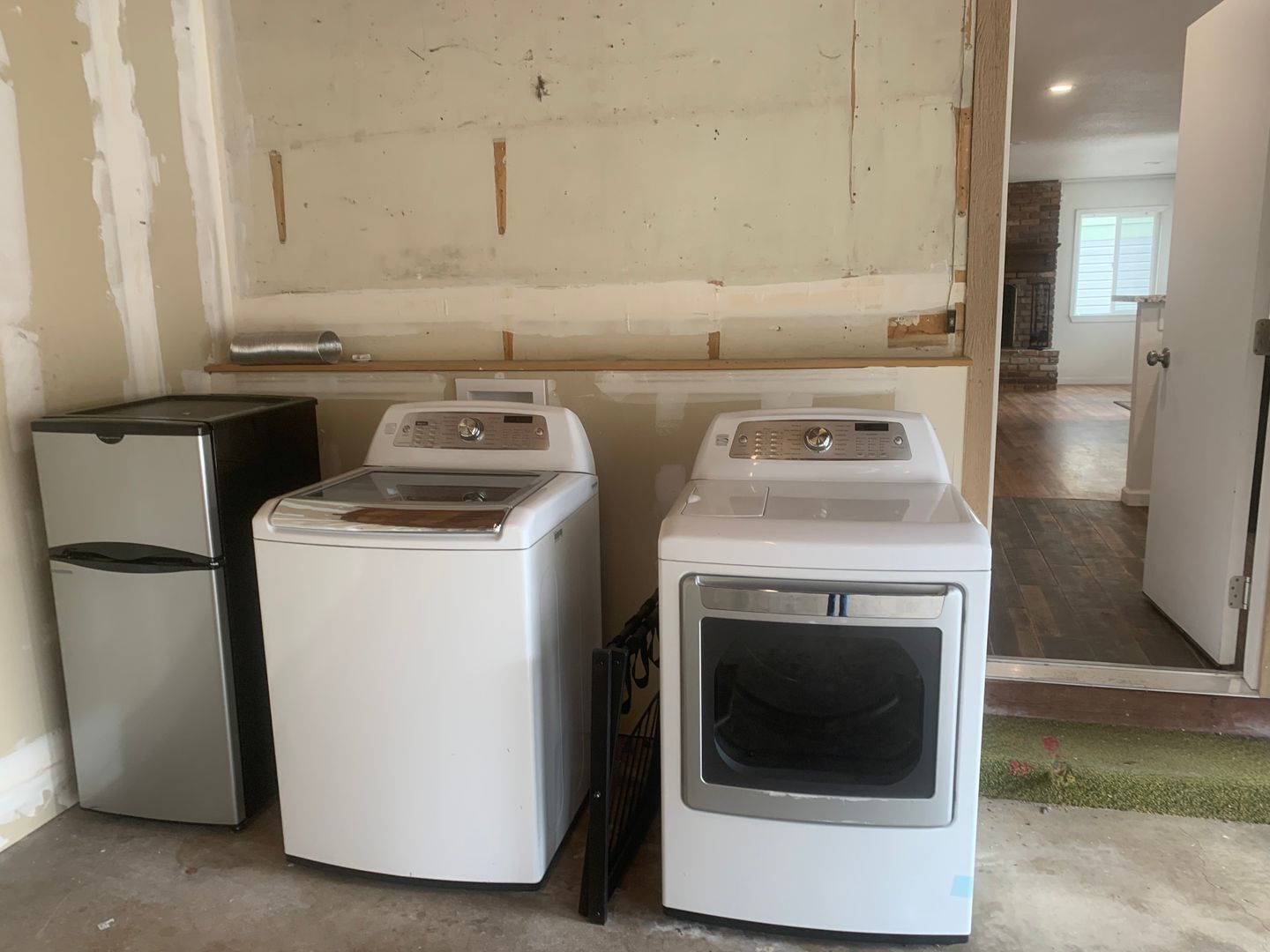 902 Munley Drive - Reno - Nevada - 4 bed, 2 bath rental property