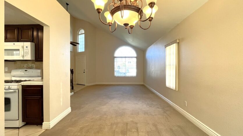 940 Birmingham Dr - Corona - California - 3 bed, 2.5 bath rental property