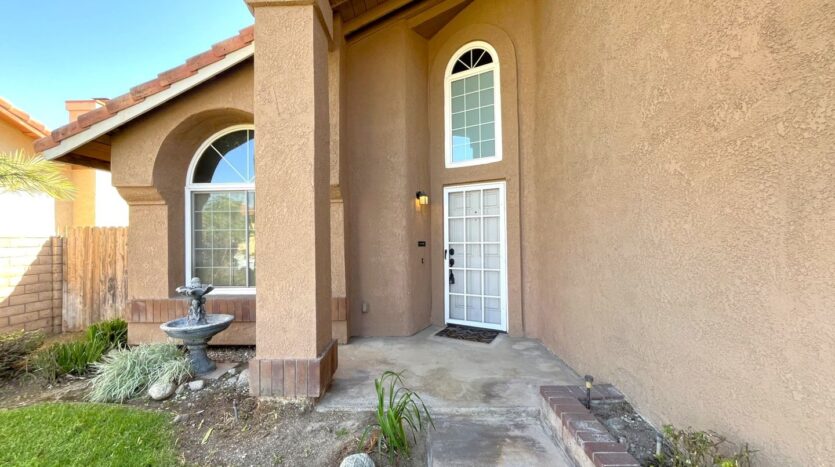940 Birmingham Dr - Corona - California - 3 bed, 2.5 bath rental property