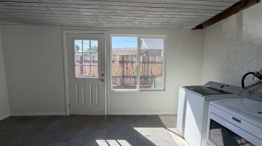 961 Western Ave - Colton - California - 2 bed, 1 bath rental property