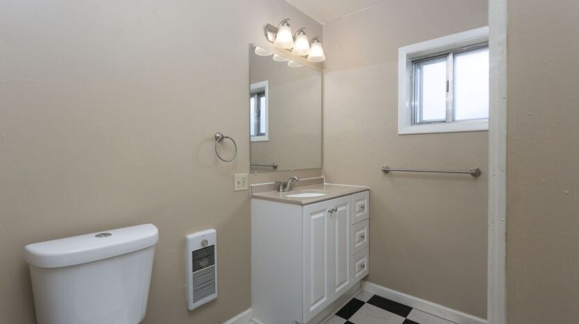 9628-9636-9638 SE Holgate Blvd - Portland - Oregon - 2 bed, 1 bath rental property