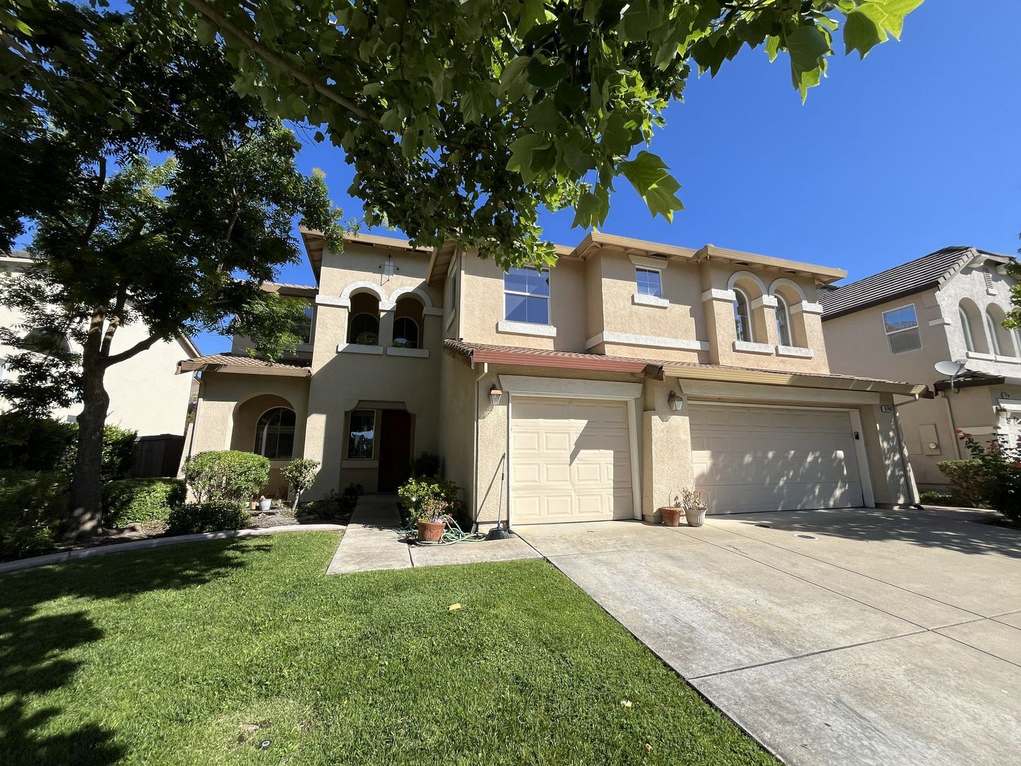 9740 Ruddy Duck Way - Elk Grove - California - 4 bed, 3 bath rental property