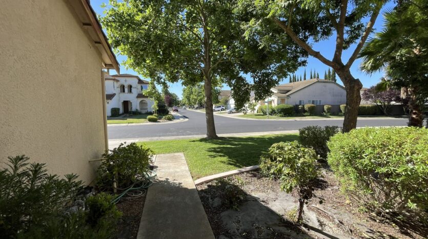 9740 Ruddy Duck Way - Elk Grove - California - 4 bed, 3 bath rental property