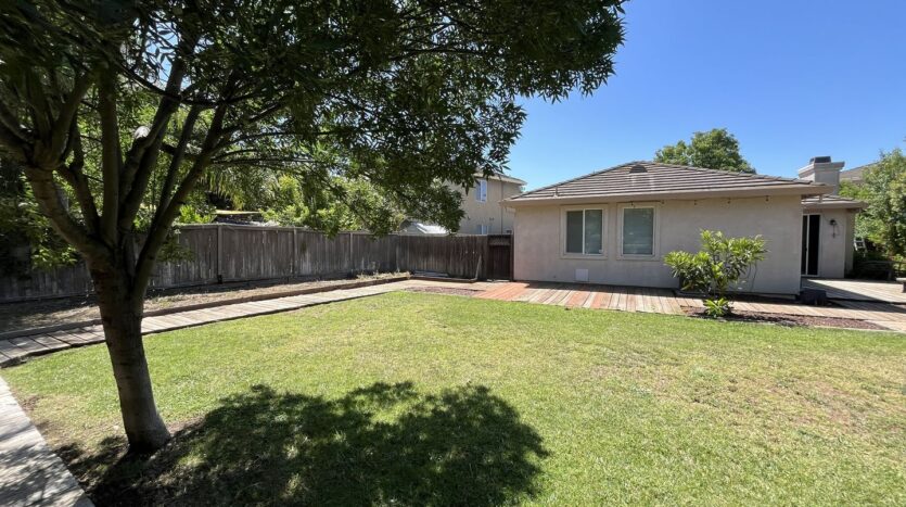 9756 Sage Thrasher Circle  - Elk Grove - California - 4 bed, 2 bath rental property