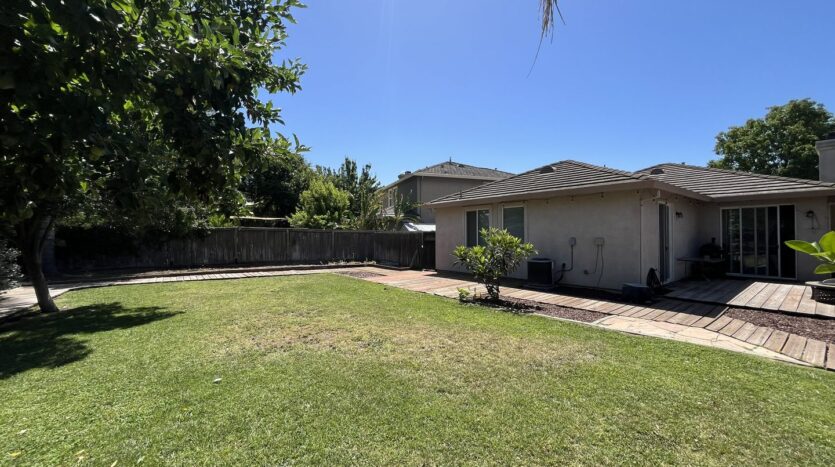 9756 Sage Thrasher Circle  - Elk Grove - California - 4 bed, 2 bath rental property