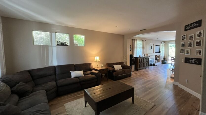 9756 Sage Thrasher Circle  - Elk Grove - California - 4 bed, 2 bath rental property