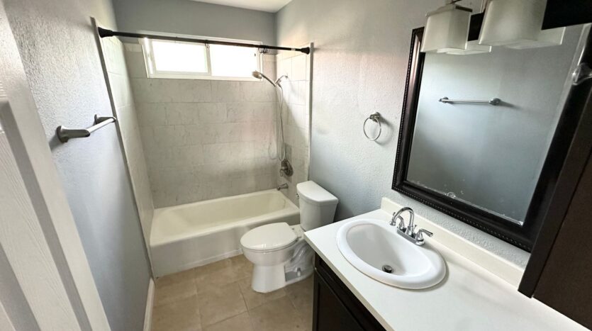 1000 W MacArthur Blvd #130 - Santa Ana - California - 1 bed, 1 bath rental property