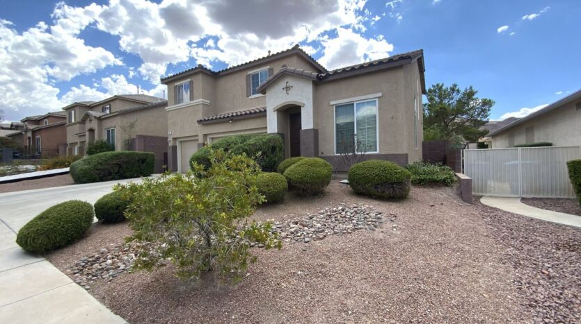 1001 Pleasing Plateau St - Henderson - Nevada - 4 bed, 2.5 bath rental property