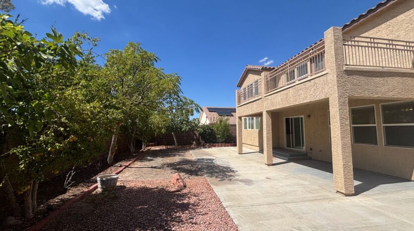 1001 Pleasing Plateau St - Henderson - Nevada - 4 bed, 2.5 bath rental property