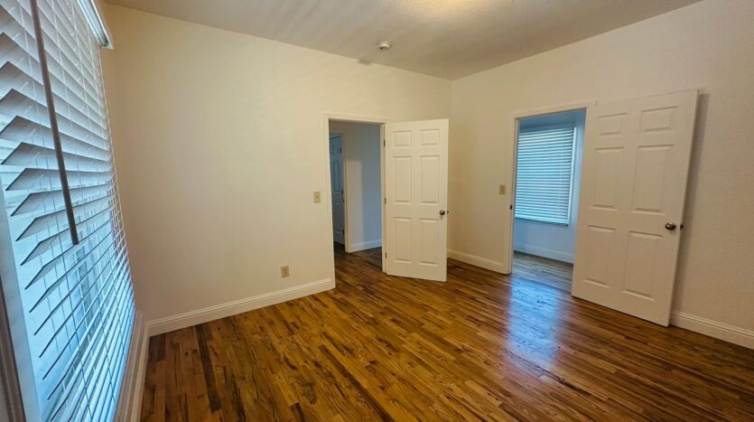 1009 Solons Aly  Apt 2 - Sacramento - California - 2 bed, 1 bath rental property