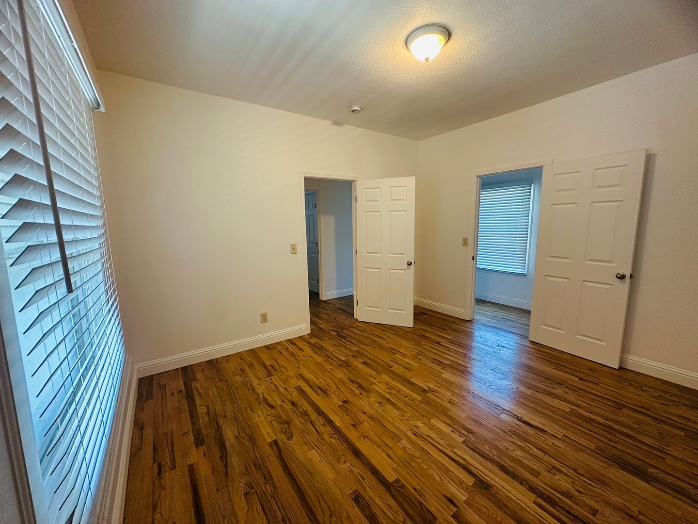 1009 Solons Aly  Apt 2 - Sacramento - California - 2 bed, 1 bath rental property