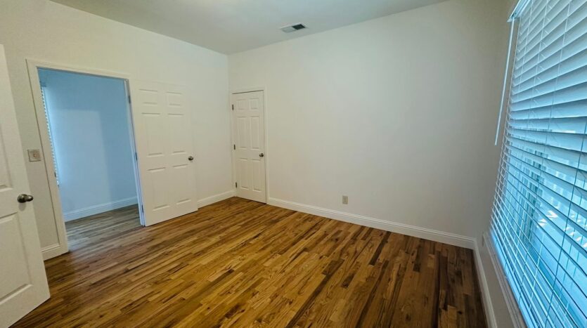 1009 Solons Aly  Apt 2 - Sacramento - California - 2 bed, 1 bath rental property