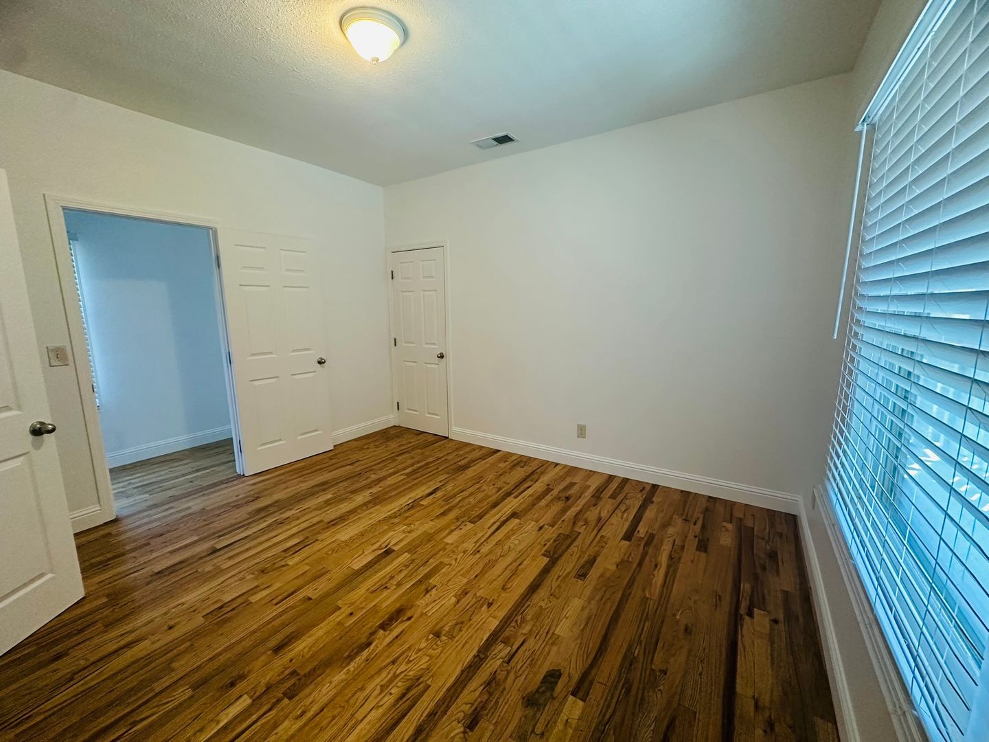 1009 Solons Aly  Apt 2 - Sacramento - California - 2 bed, 1 bath rental property
