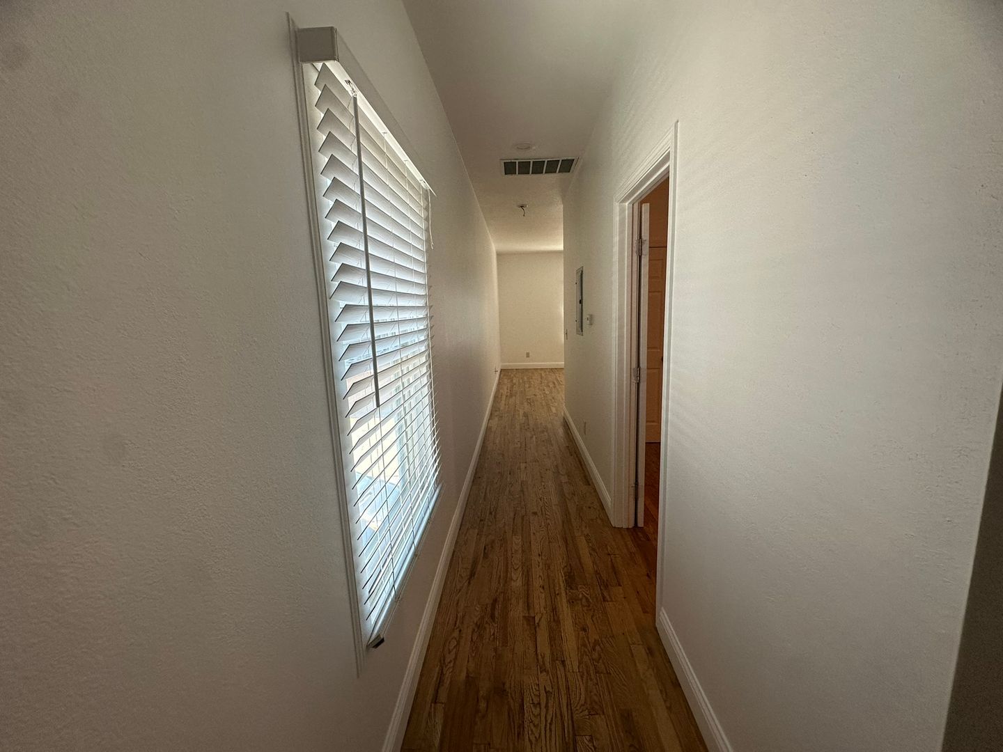 1009 Solons Aly  Apt 2 - Sacramento - California - 2 bed, 1 bath rental property