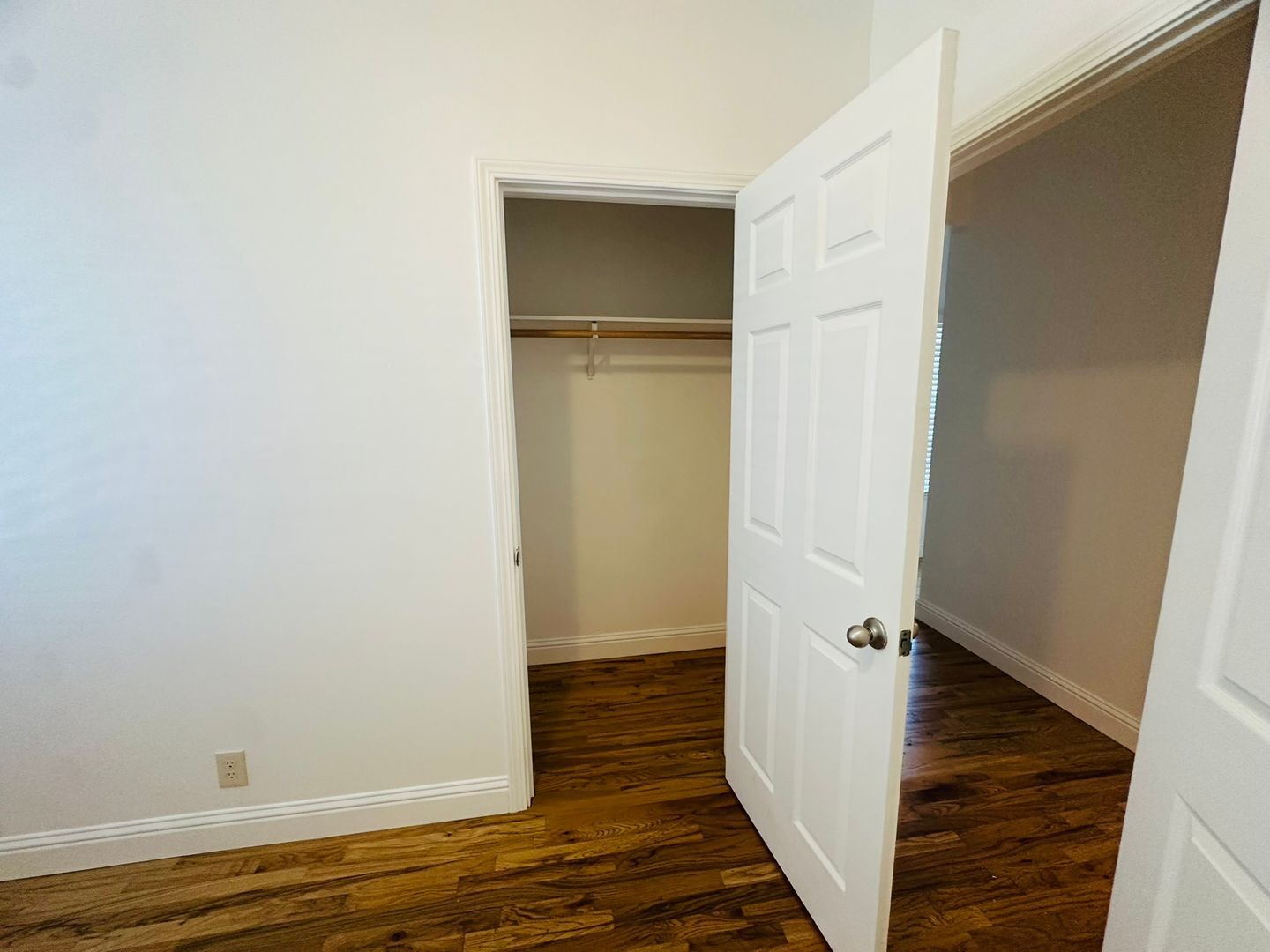 1009 Solons Aly  Apt 2 - Sacramento - California - 2 bed, 1 bath rental property