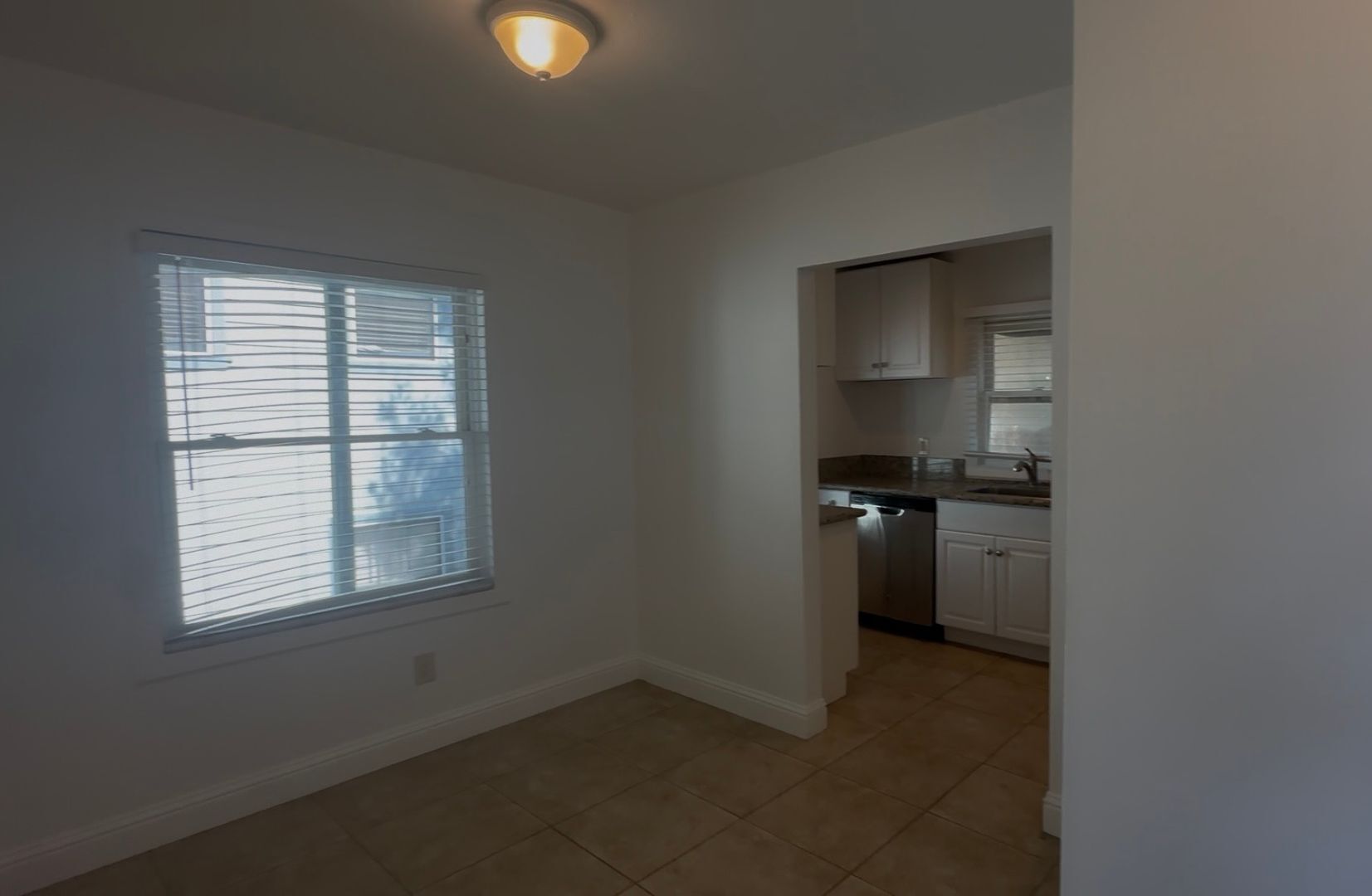 1009 Solons Aly  Apt 2 - Sacramento - California - 2 bed, 1 bath rental property