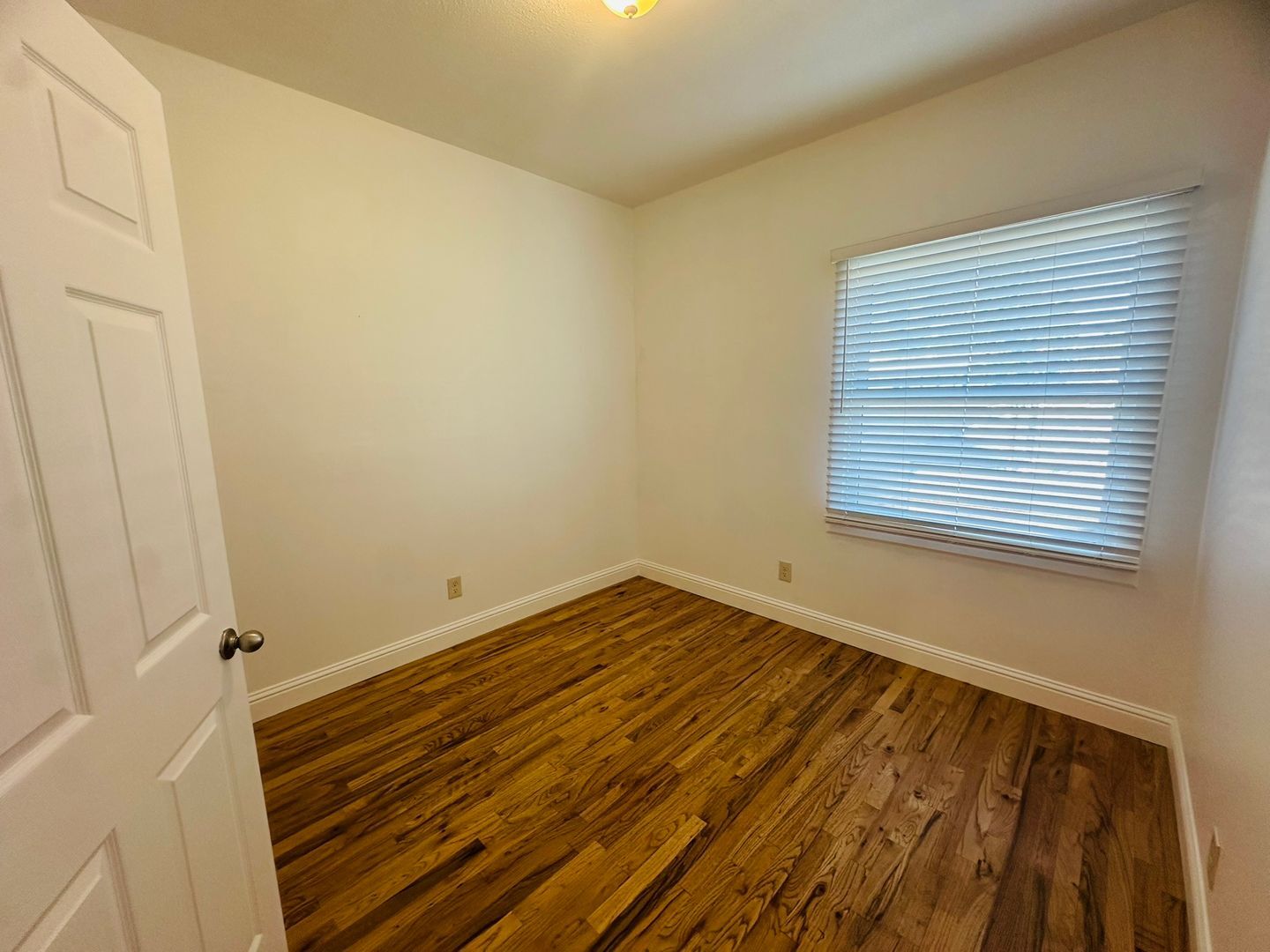 1009 Solons Aly  Apt 2 - Sacramento - California - 2 bed, 1 bath rental property