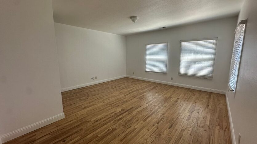 1009 Solons Aly  Apt 2 - Sacramento - California - 2 bed, 1 bath rental property