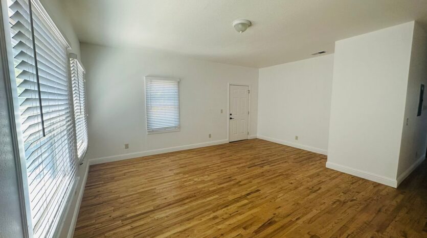 1009 Solons Aly  Apt 2 - Sacramento - California - 2 bed, 1 bath rental property