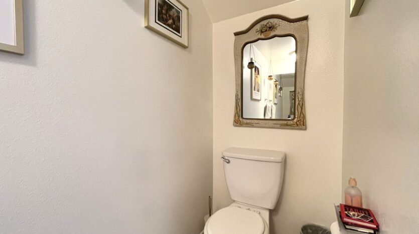 1013 W. Linden #32 - Riverside - California - 2 bed, 1.5 bath rental property