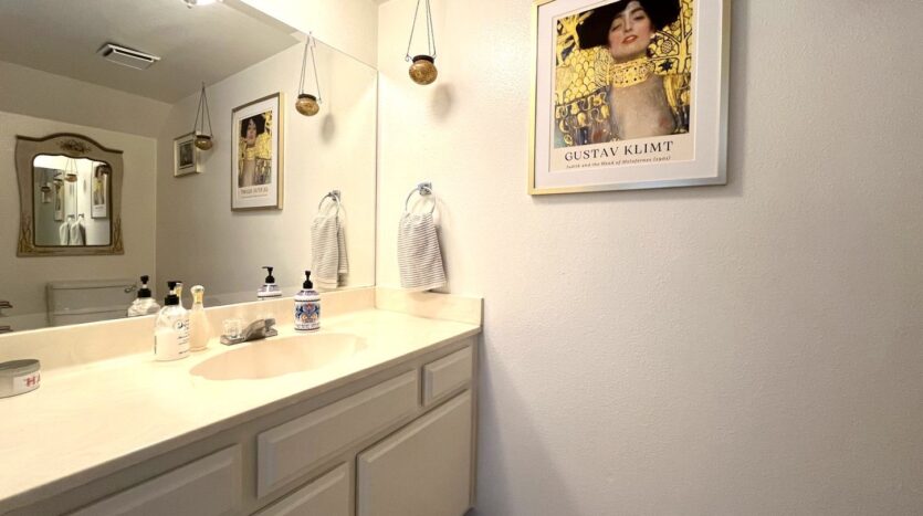 1013 W. Linden #32 - Riverside - California - 2 bed, 1.5 bath rental property