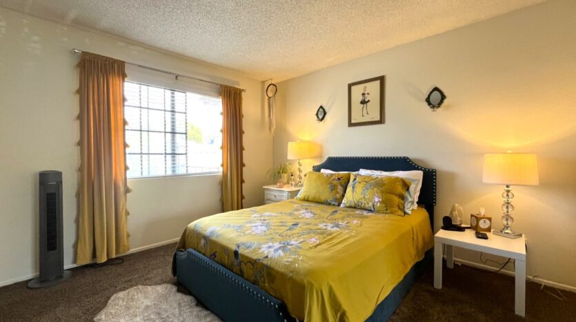 1013 W. Linden #32 - Riverside - California - 2 bed, 1.5 bath rental property