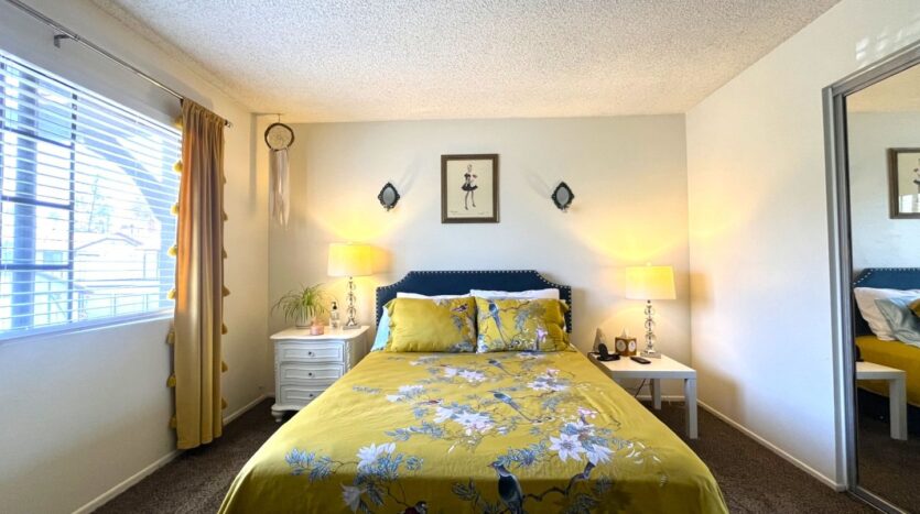 1013 W. Linden #32 - Riverside - California - 2 bed, 1.5 bath rental property