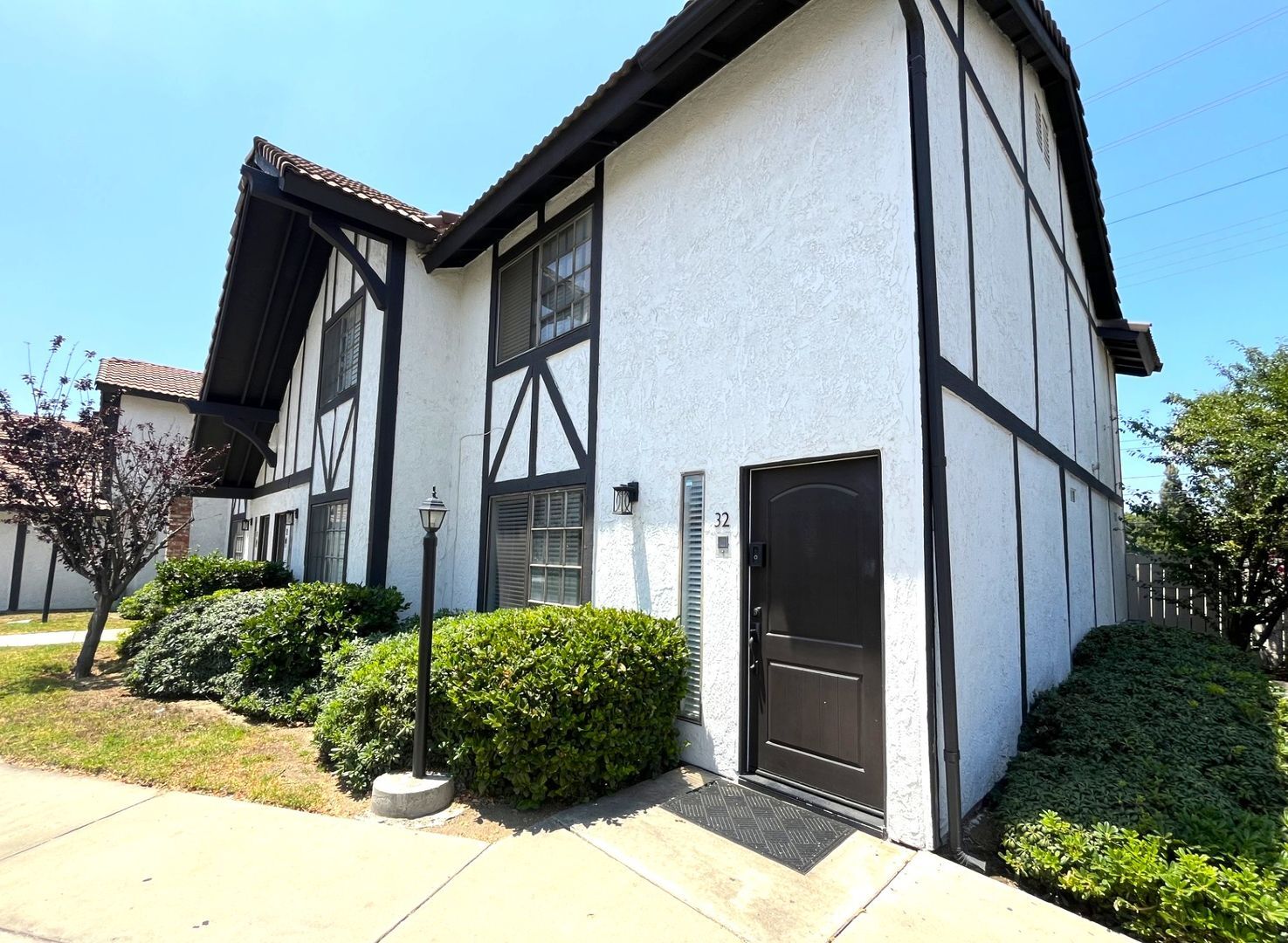1013 W. Linden #32 - Riverside - California - 2 bed, 1.5 bath rental property