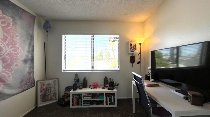 1013 W. Linden #32 - Riverside - California - 2 bed, 1.5 bath rental property