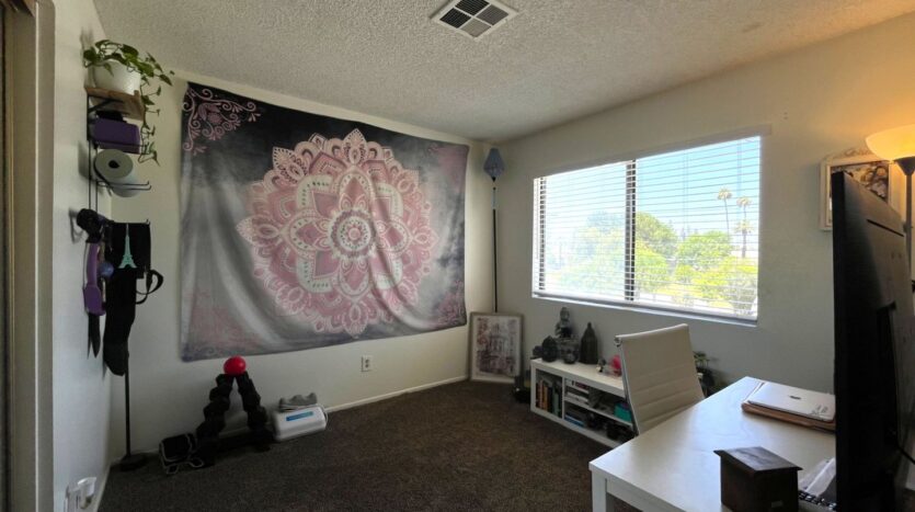 1013 W. Linden #32 - Riverside - California - 2 bed, 1.5 bath rental property