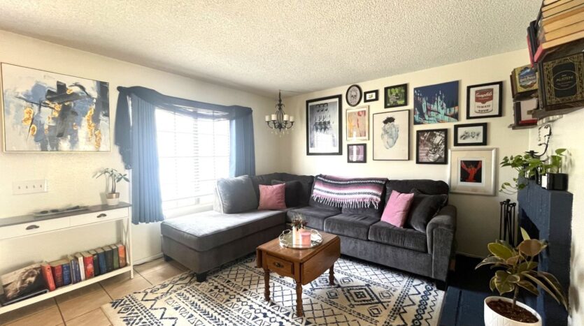 1013 W. Linden #32 - Riverside - California - 2 bed, 1.5 bath rental property