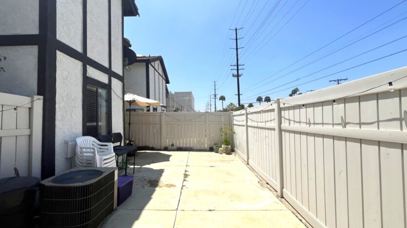 1013 W. Linden #32 - Riverside - California - 2 bed, 1.5 bath rental property