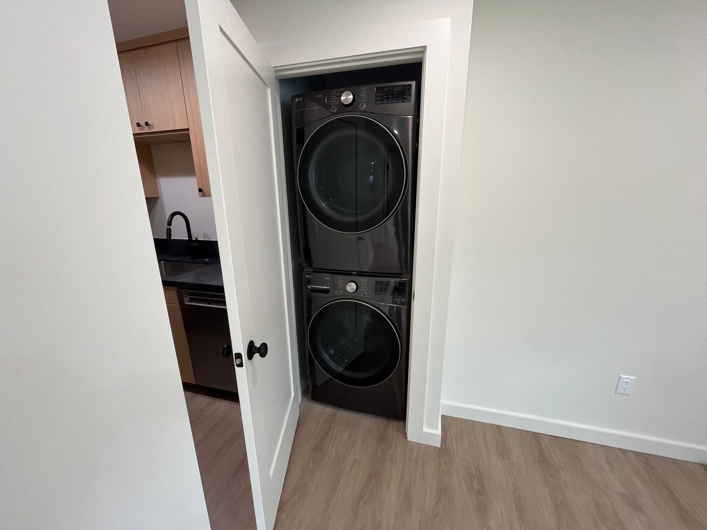 1059 Turquoise St - San Diego - California - 2 bed, 1 bath rental property