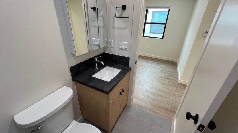 1059 Turquoise St - San Diego - California - 2 bed, 1 bath rental property