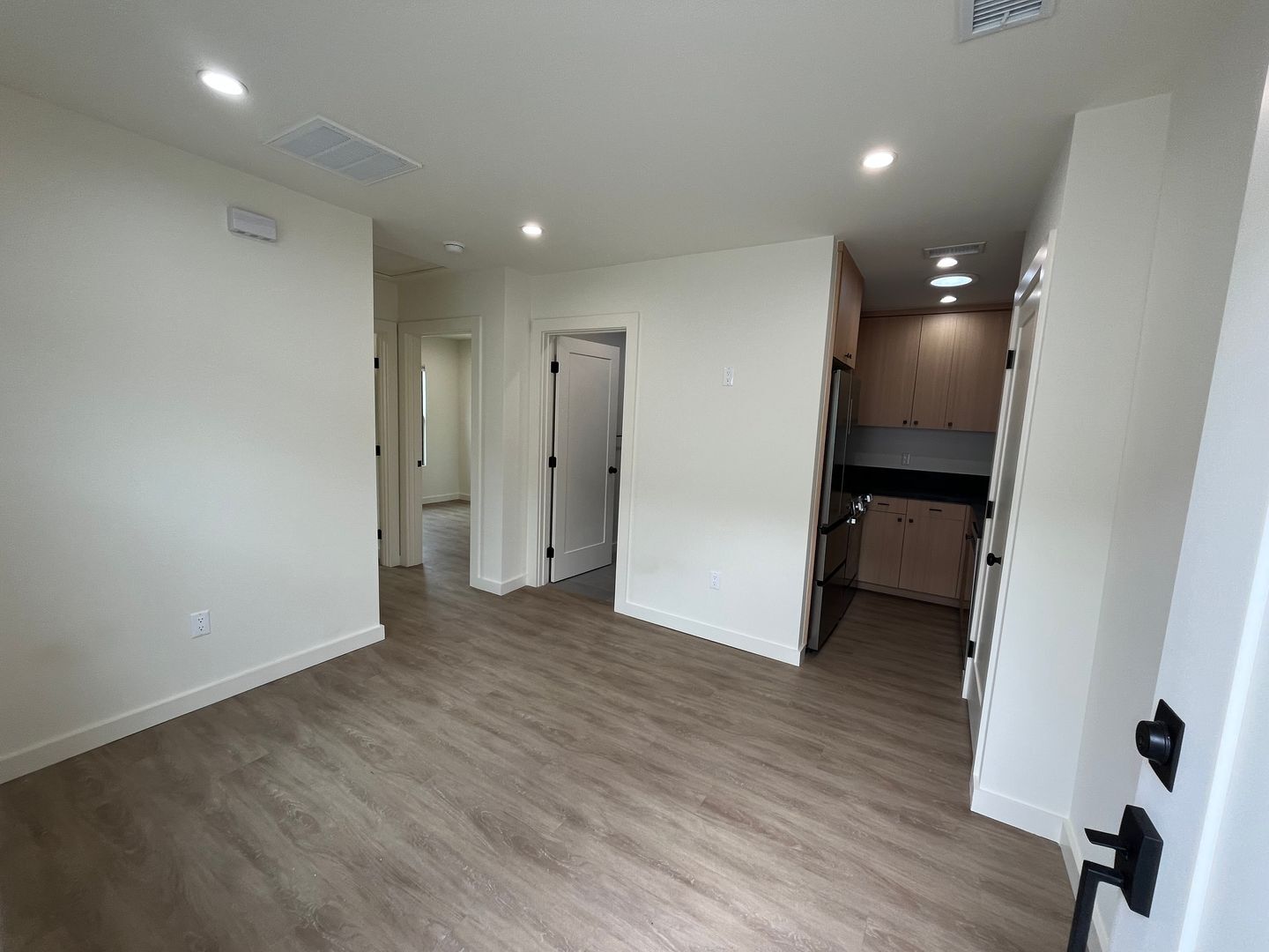 1059 Turquoise St - San Diego - California - 2 bed, 1 bath rental property