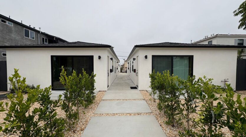 1059 Turquoise St - San Diego - California - 2 bed, 1 bath rental property