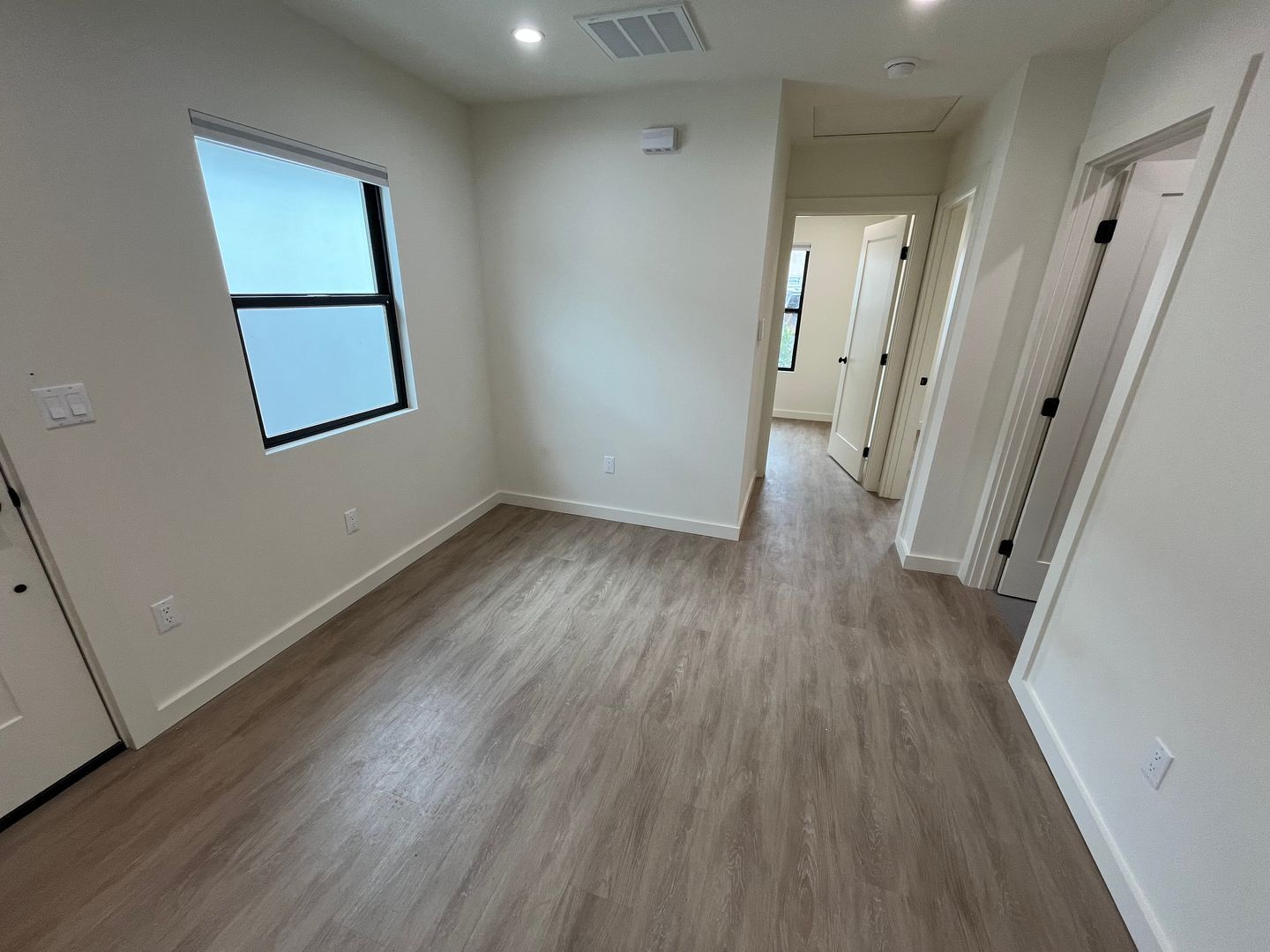 1059 Turquoise St - San Diego - California - 2 bed, 1 bath rental property