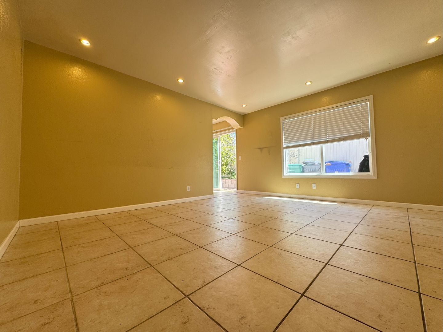 10959 Via Banco - San Diego - California - 3 bed, 2 bath rental property