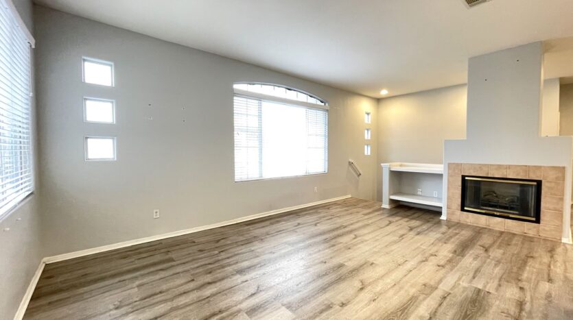 10964 Ivy Hill Drive Unit 3 - San Diego - California - 2 bed, 2 bath rental property