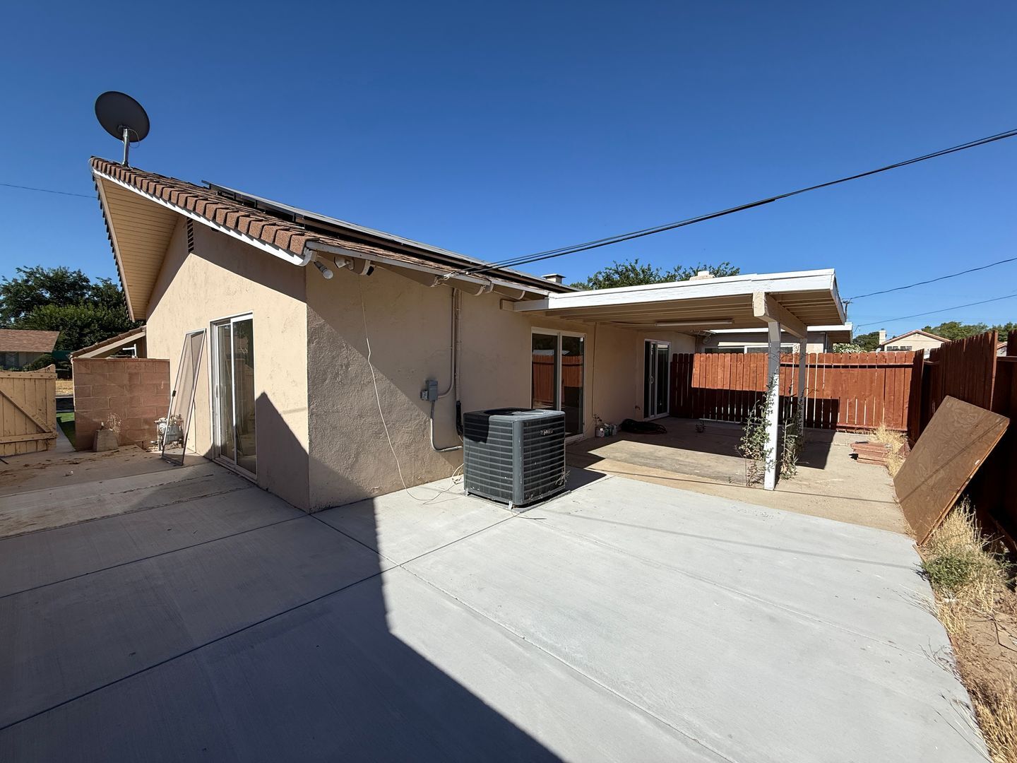 1105 E. Ave J4 - Lancaster - California - 3 bed, 2 bath rental property