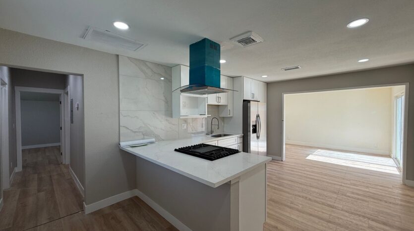 1105 E. Ave J4 - Lancaster - California - 3 bed, 1 bath rental property