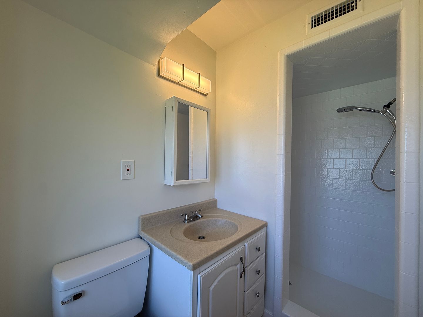 1105 E. Ave J4 - Lancaster - California - 3 bed, 2 bath rental property