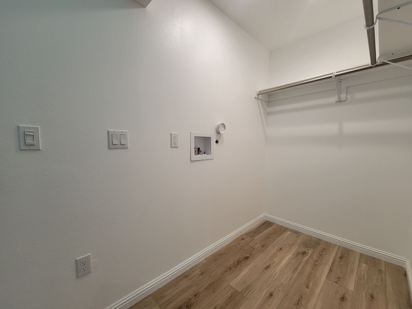 11325 Martha St. - Los Angeles - California - 1 bath rental property