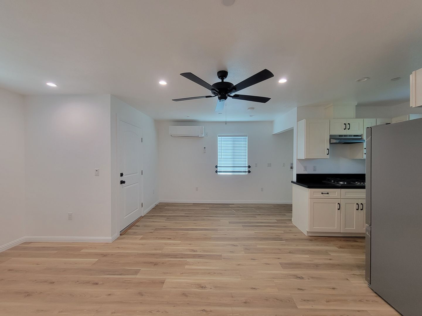 11325 Martha St. - Los Angeles - California - 1 bath rental property