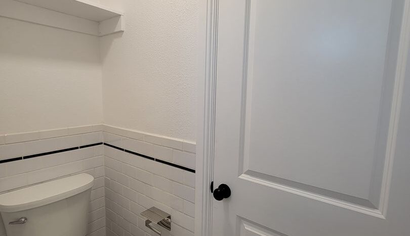 11325 Martha St. - Los Angeles - California - 1 bath rental property