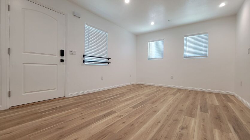 11325 Martha St. - Los Angeles - California - 1 bath rental property