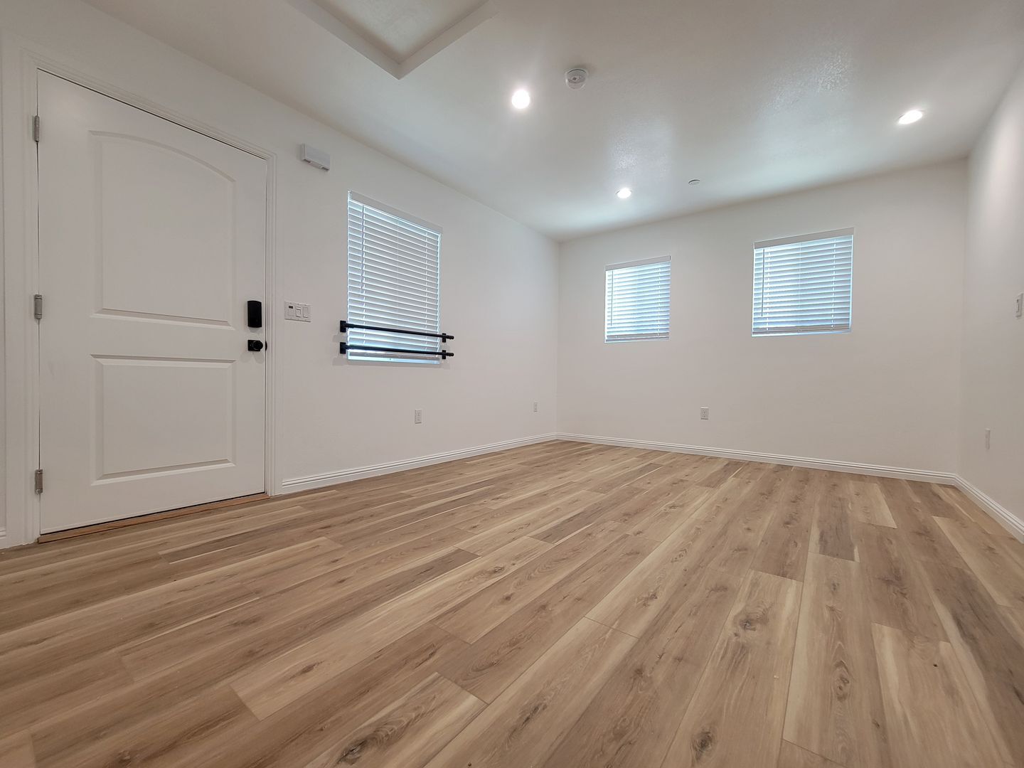 11325 Martha St. - Los Angeles - California - 1 bath rental property
