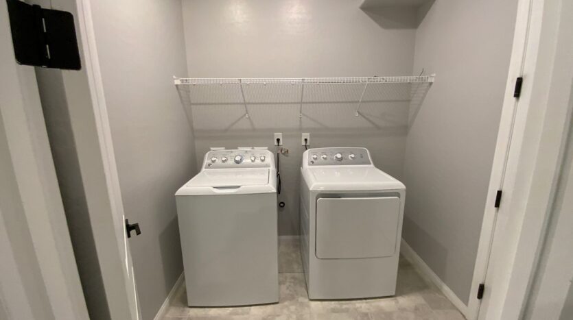 11589 Alpine Cove - Las Vegas - Nevada - 3 bed, 2.5 bath rental property