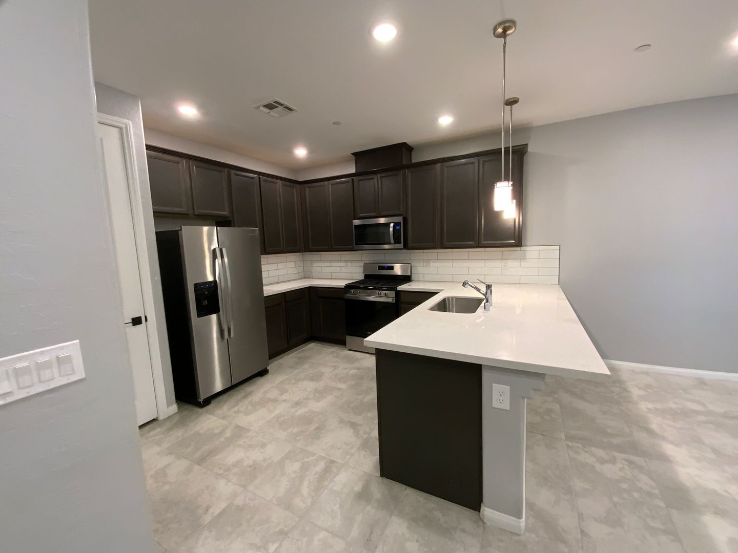 11589 Alpine Cove - Las Vegas - Nevada - 3 bed, 2.5 bath rental property