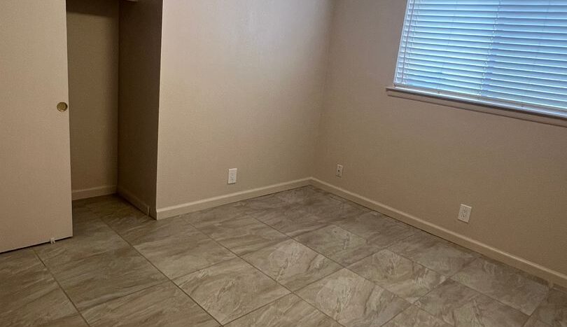 1232 Hupmobile Dr. NE - Albuquerque - New Mexico - 3 bed, 2 bath rental property